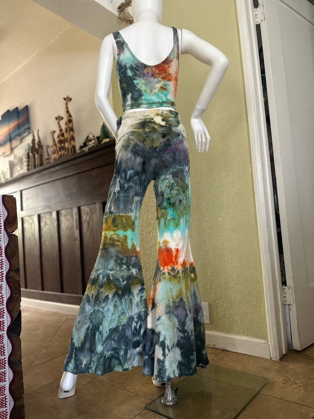 Tie-Dye cotton Crop Top & Flare Pants Set - Multicolor size large teeki fit - Picture 5 of 16